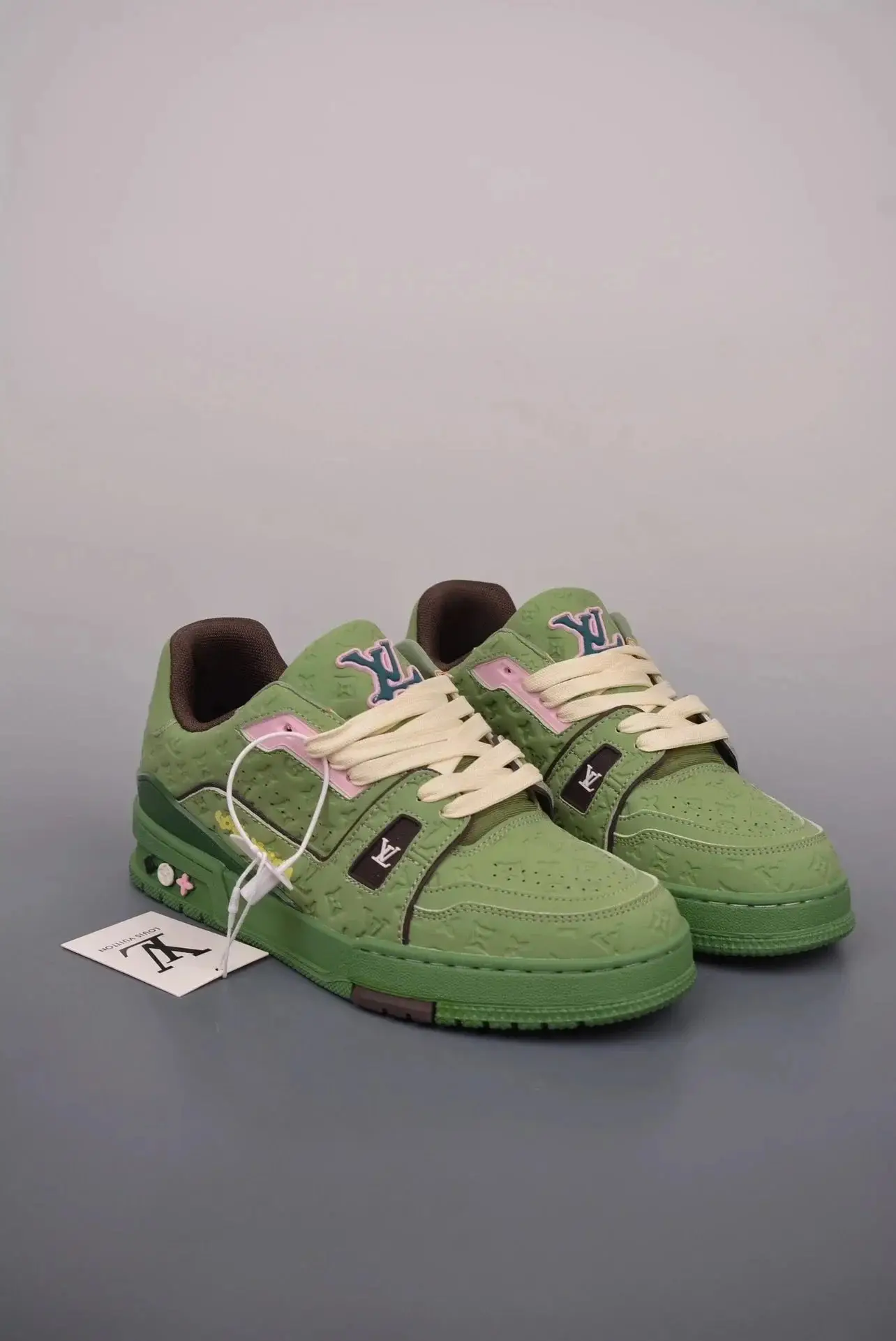 Louis Vuitton trainer（20+style 2