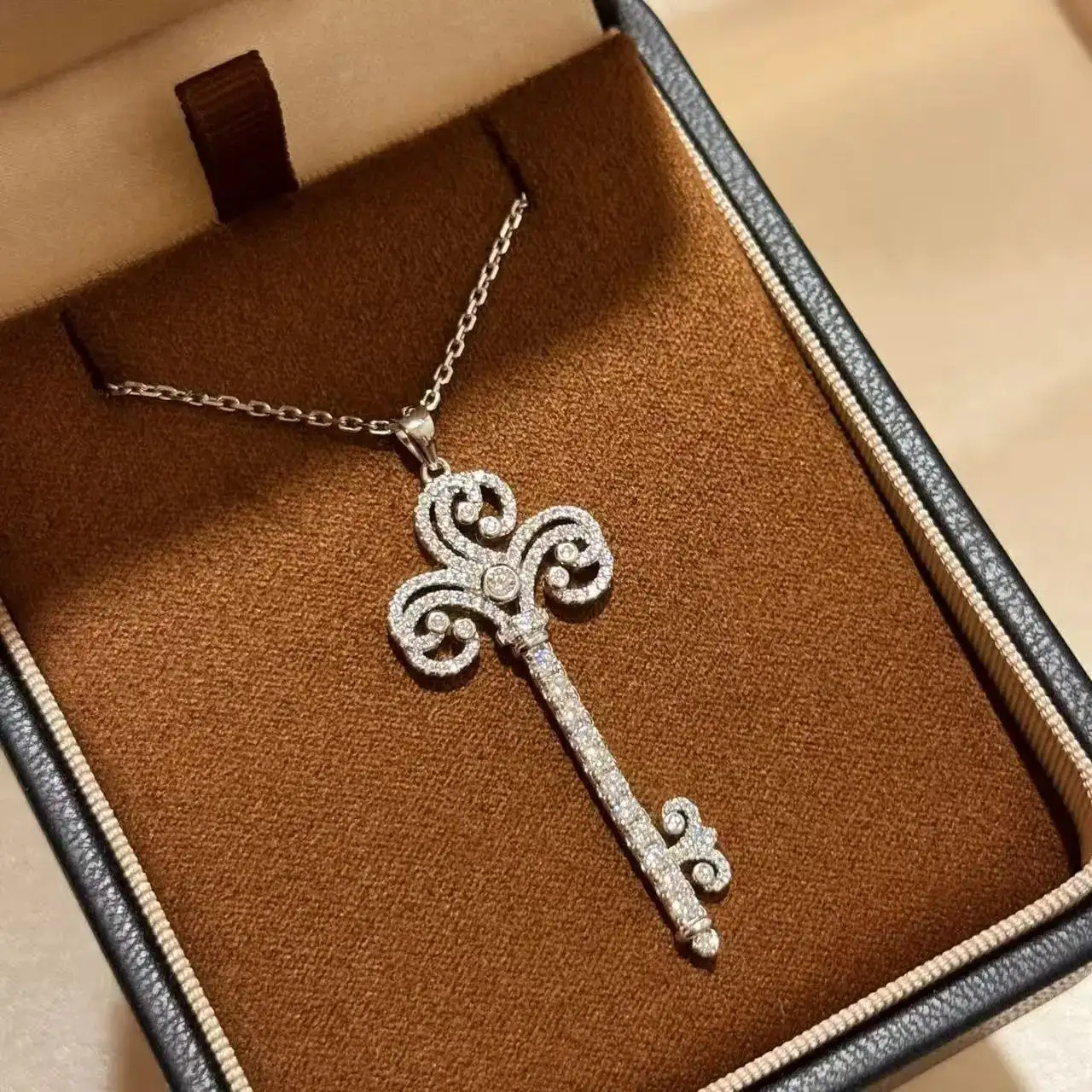 Chanel Pearl CC Logo Necklace 3
