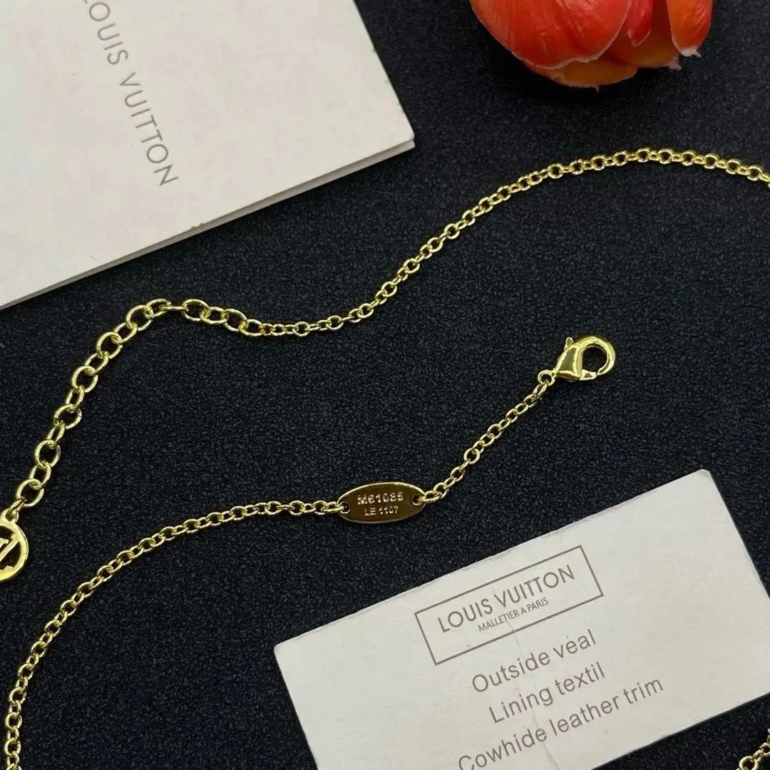 LV necklace 2